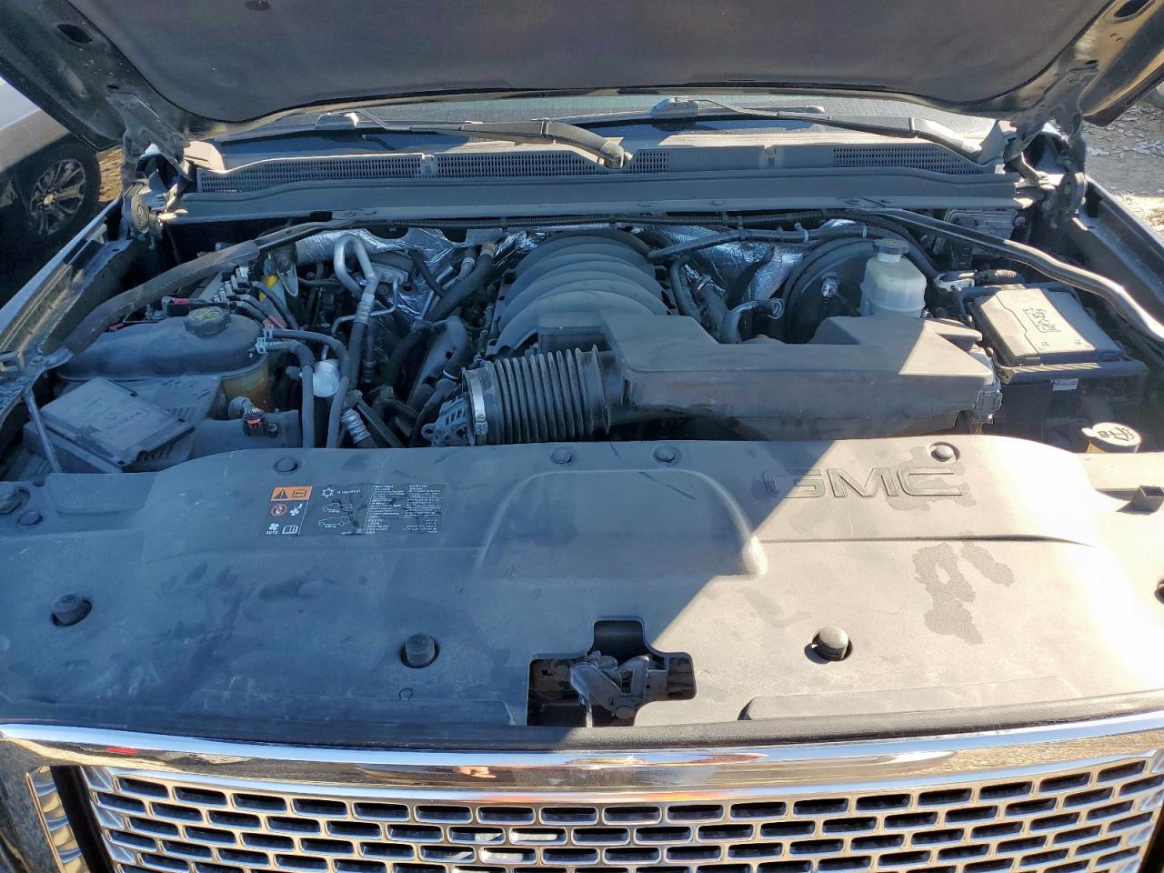 2015 GMC Yukon VIN 1GKS2CKJ2FR580533 Copart auction photo, front end / mechanical damage thumbnail 12