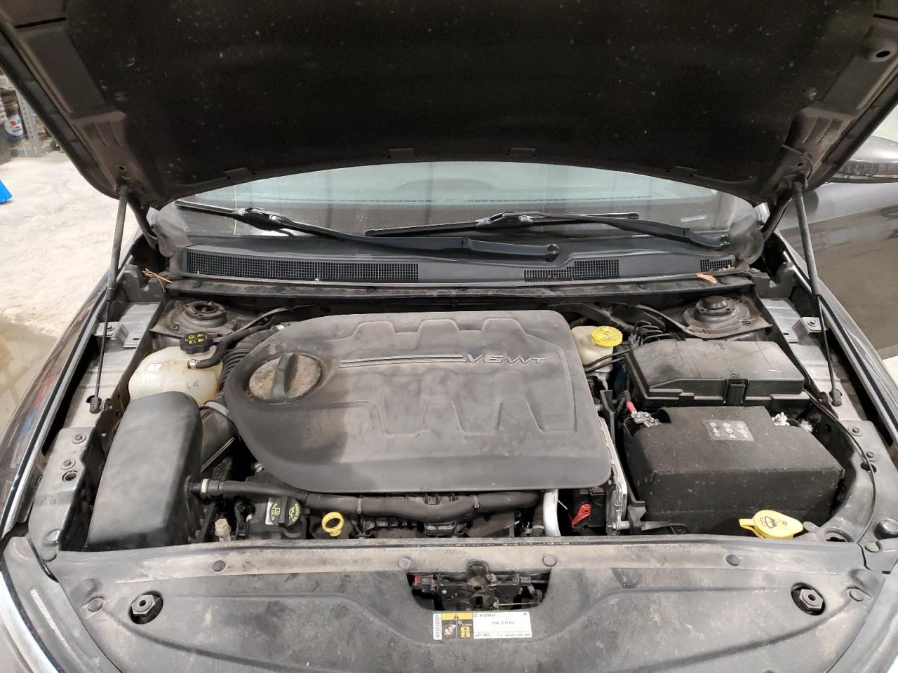 2015 Chrysler 200 VIN 1C3CCCCG7FN517374 Copart auction photo, front end / side damage thumbnail 11