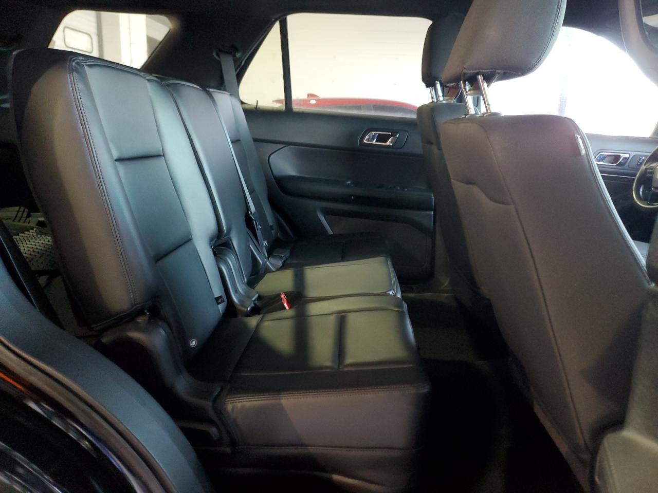 2017 Ford Explorer VIN 1FM5K8AR1HGB71897 Copart auction photo, vandalism damage thumbnail 11