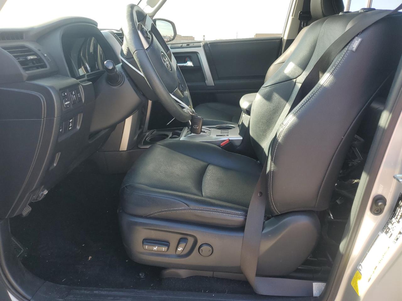 2021 Toyota 4Runner VIN JTEDU5JR8M5236402 Copart auction photo, front end damage thumbnail 7
