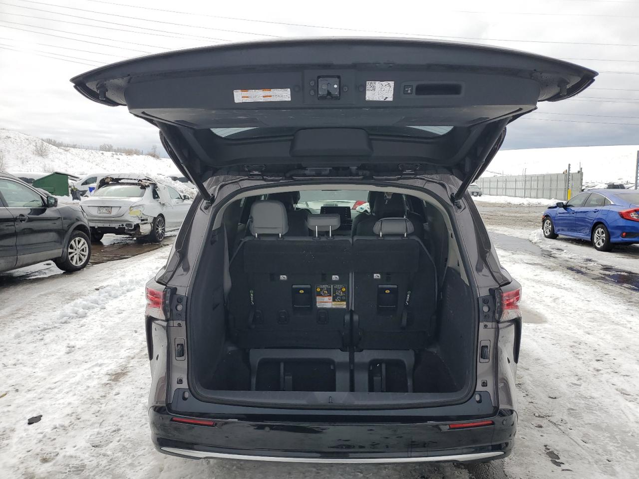 2021 Toyota Sienna VIN 5TDZSKFC3MS008238 Copart auction photo, front end / side damage thumbnail 6