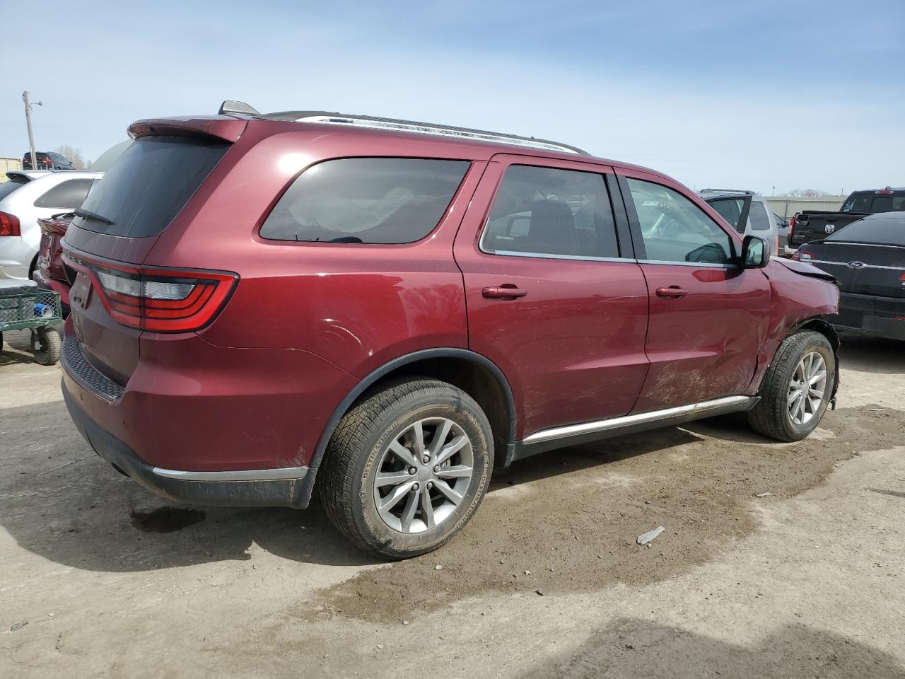 2018 Dodge Durango VIN 1C4RDJAGXJC381188 Copart auction photo, front end / side damage thumbnail 3