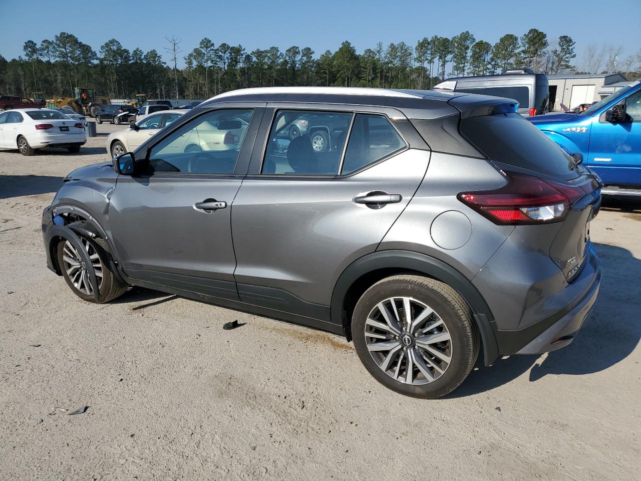 2024 Nissan Kicks VIN 3N1CP5CV9RL529835 Copart auction photo, front end / side damage thumbnail 2