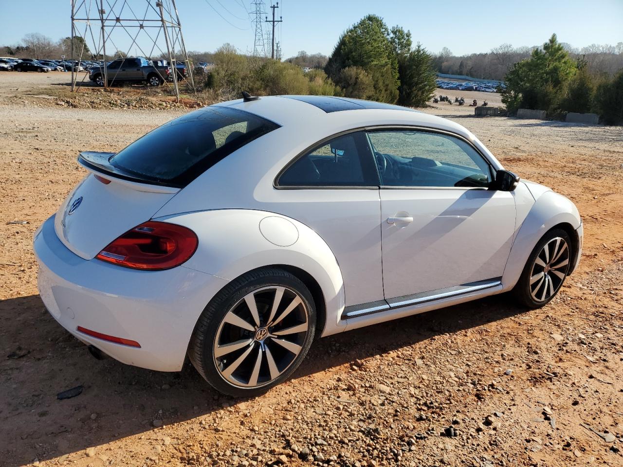 2012 Volkswagen Beetle VIN 3VWVA7AT9CM656846 Copart auction photo, front end / side damage thumbnail 3