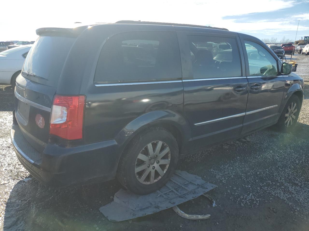 2016 Chrysler Town & Country VIN 2C4RC1BG7GR284449 Copart auction photo, front end damage thumbnail 3