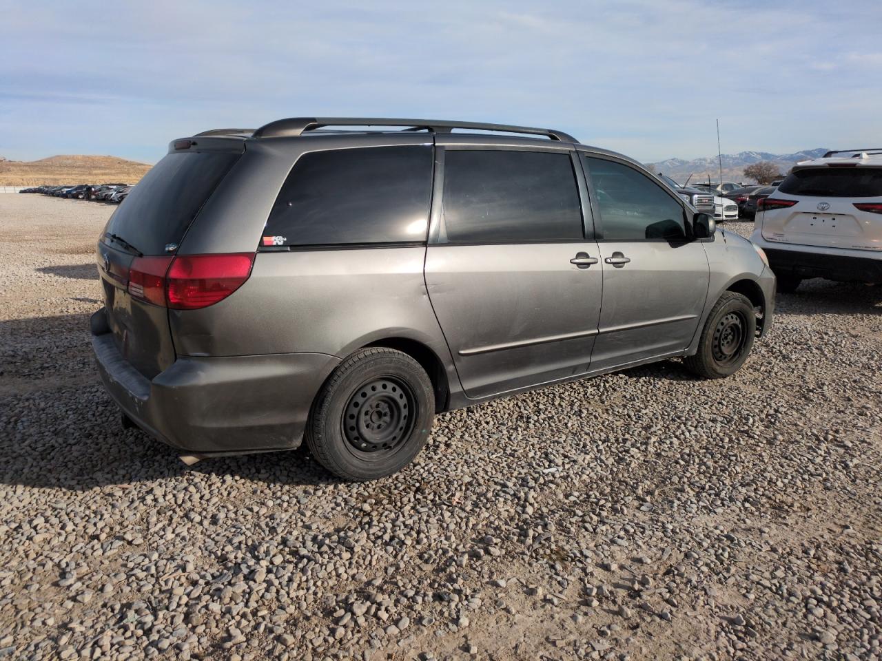 2005 Toyota Sienna VIN 5TDZA23C75S300029 Copart auction photo, rear end damage thumbnail 3
