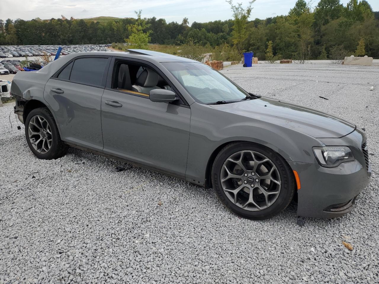 2017 Chrysler 300 VIN 2C3CCABG1HH614510 Copart auction photo, front end / rear end damage thumbnail 4