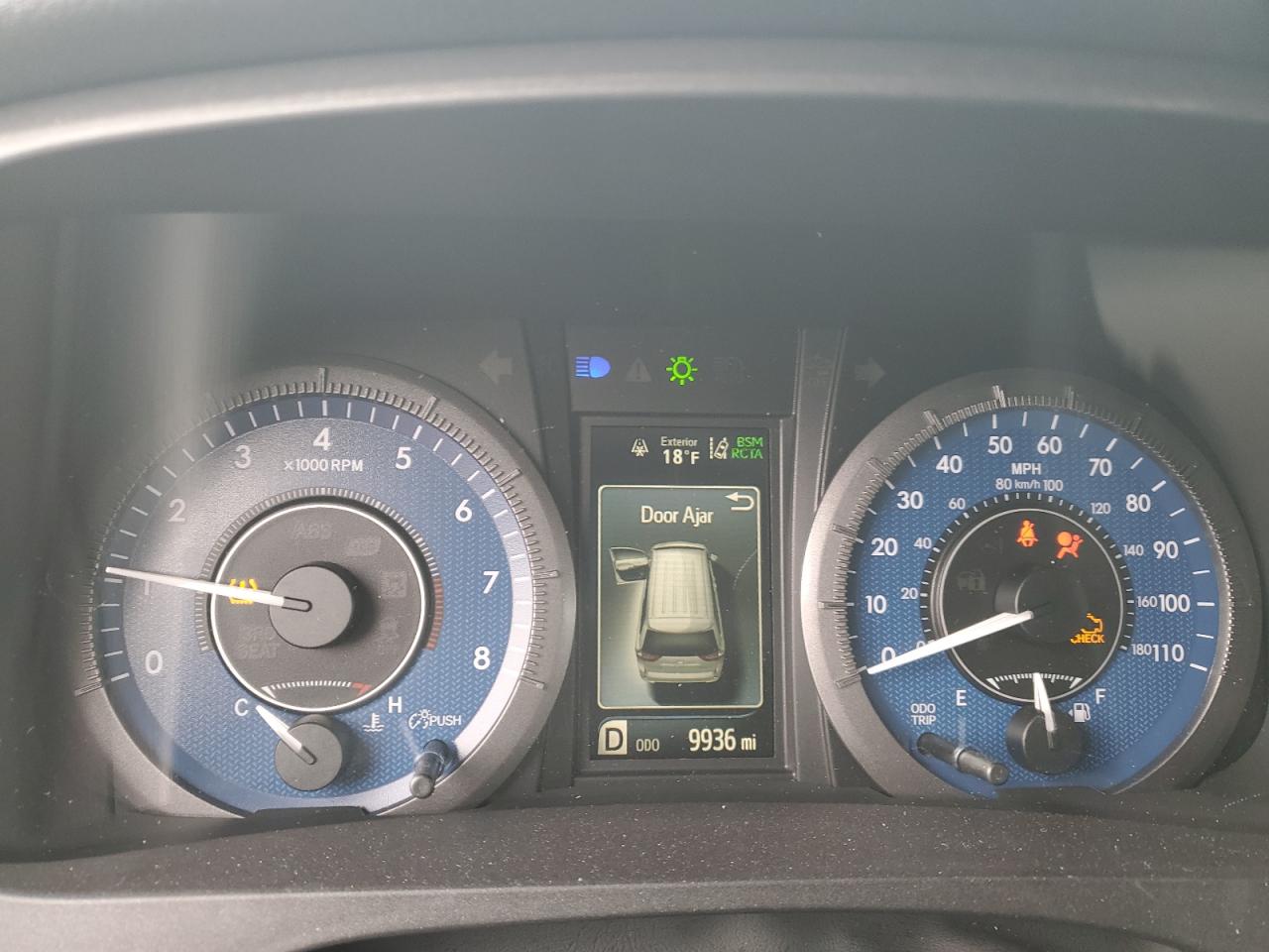 2020 Toyota Sienna VIN 5TDYZ3DC1LS029135 Copart auction photo, front end damage thumbnail 9
