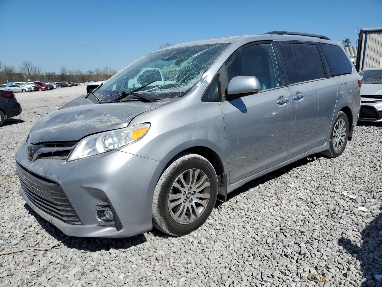 2018 Toyota Sienna VIN 5TDYZ3DC2JS933525