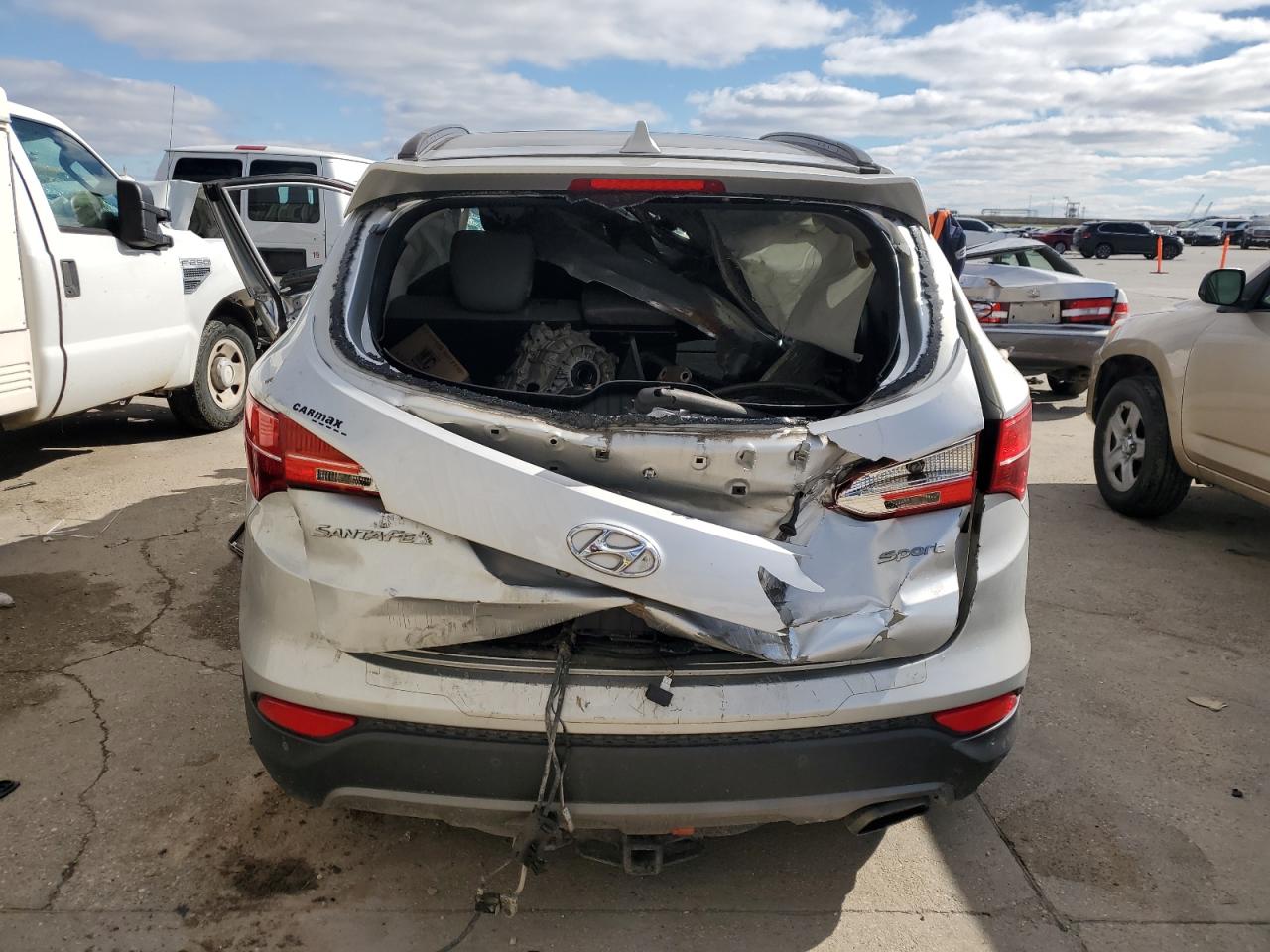 2015 Hyundai Santa Fe VIN 5XYZU3LB3FG265525 Copart auction photo, all over damage thumbnail 6