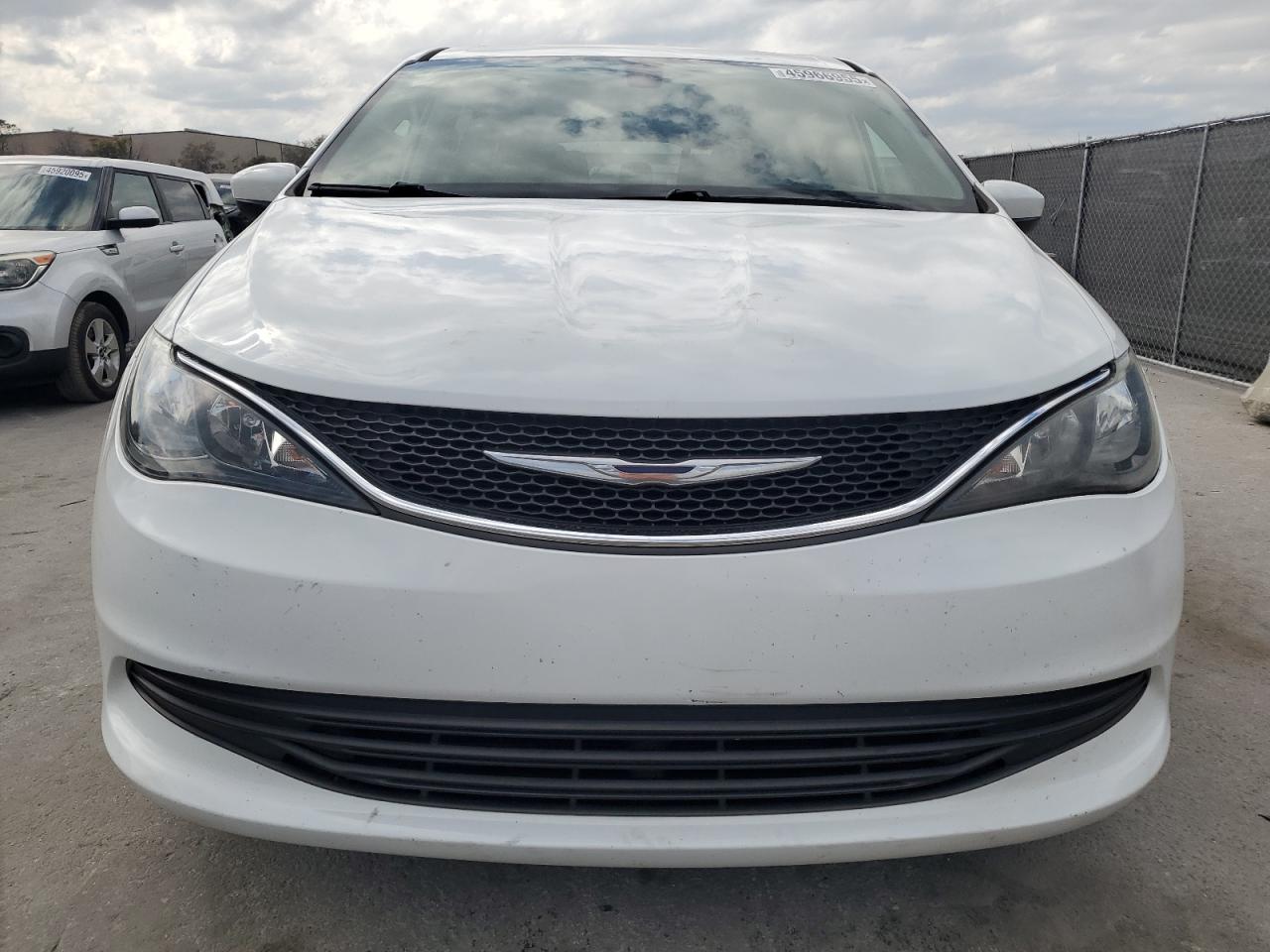 2017 Chrysler Pacifica VIN 2C4RC1CG8HR837237 Copart auction photo, mechanical damage thumbnail 5