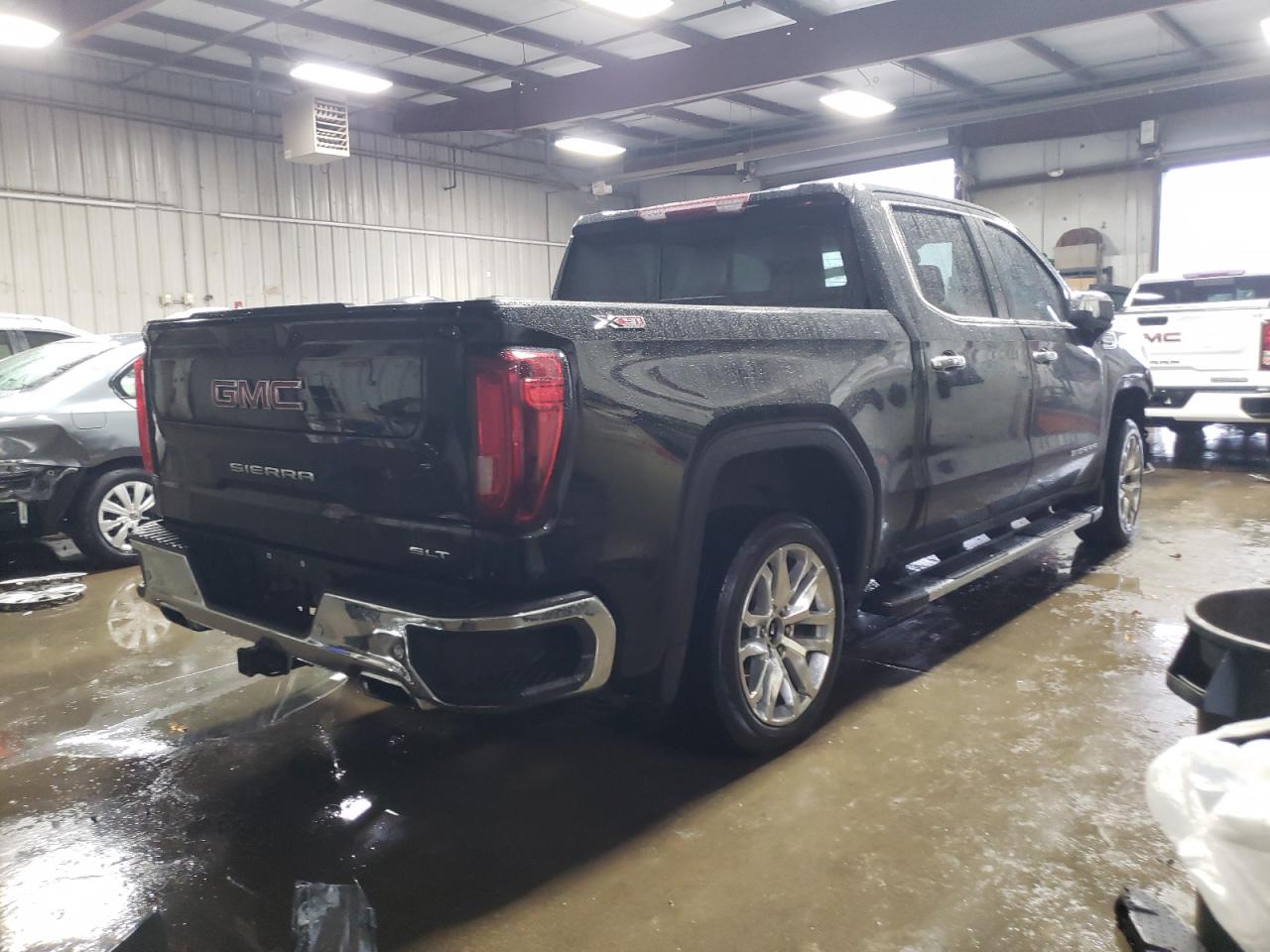 2021 GMC Sierra VIN 3GTU9DED2MG241781 Copart auction photo, front end damage thumbnail 3