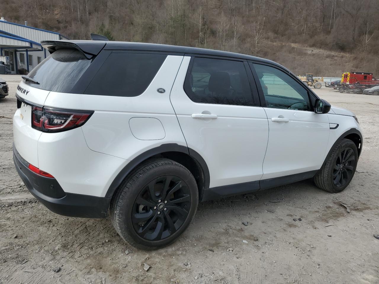 2023 Land Rover Discovery VIN SALCP2FX7PH338329 Copart auction photo, normal wear damage thumbnail 3