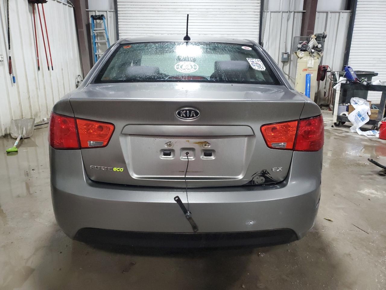 2012 KIA Forte VIN KNAFU4A24C5637807 Copart auction photo, front end damage thumbnail 6