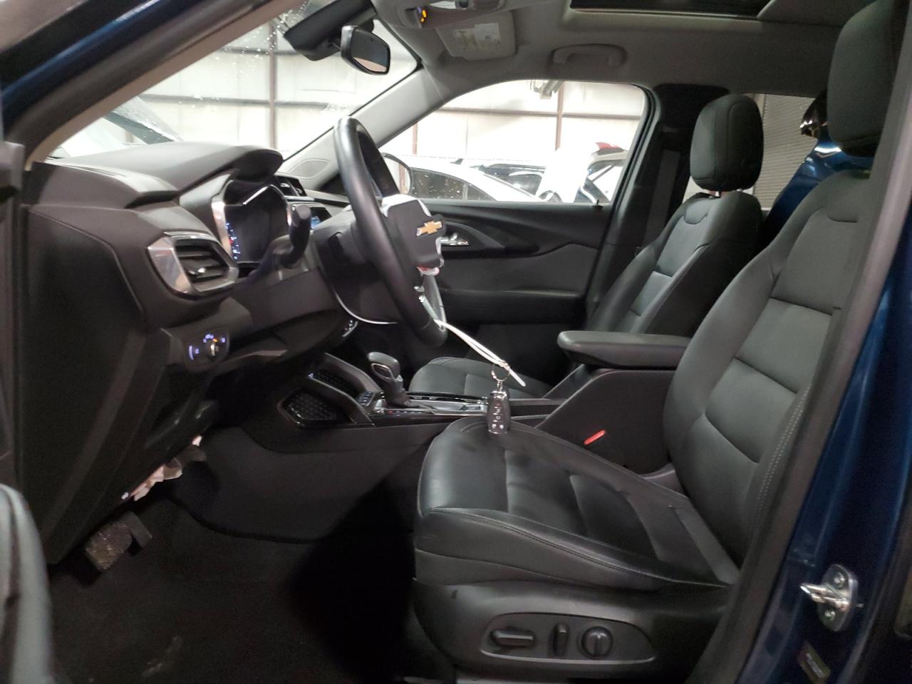 2021 Chevrolet TrailBlazer VIN KL79MRSL7MB113538 Copart auction photo, front end / side damage thumbnail 7