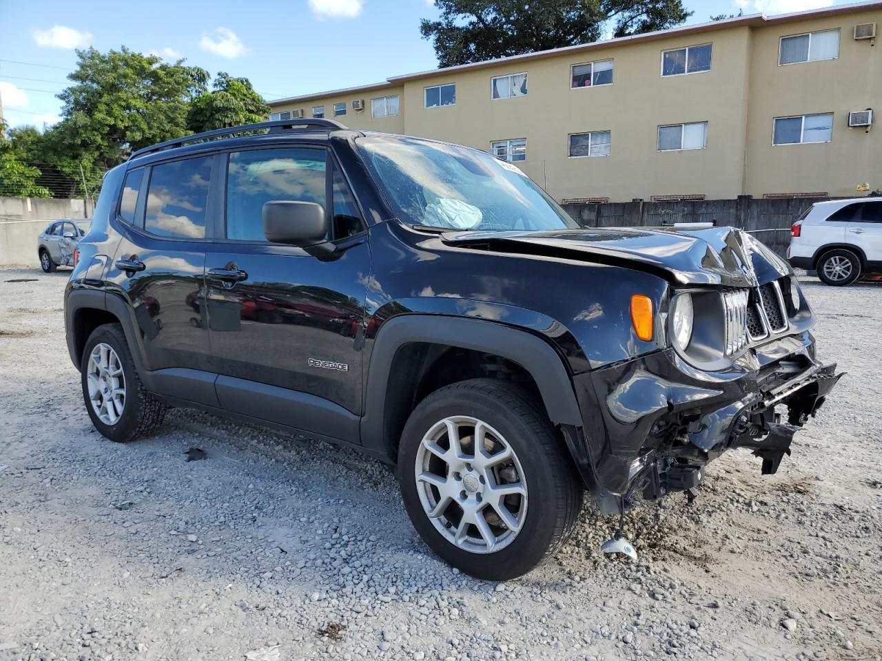 2019 Jeep Renegade VIN ZACNJBAB4KPJ73304 Copart auction photo, front end / minor dent/scratches damage thumbnail 4