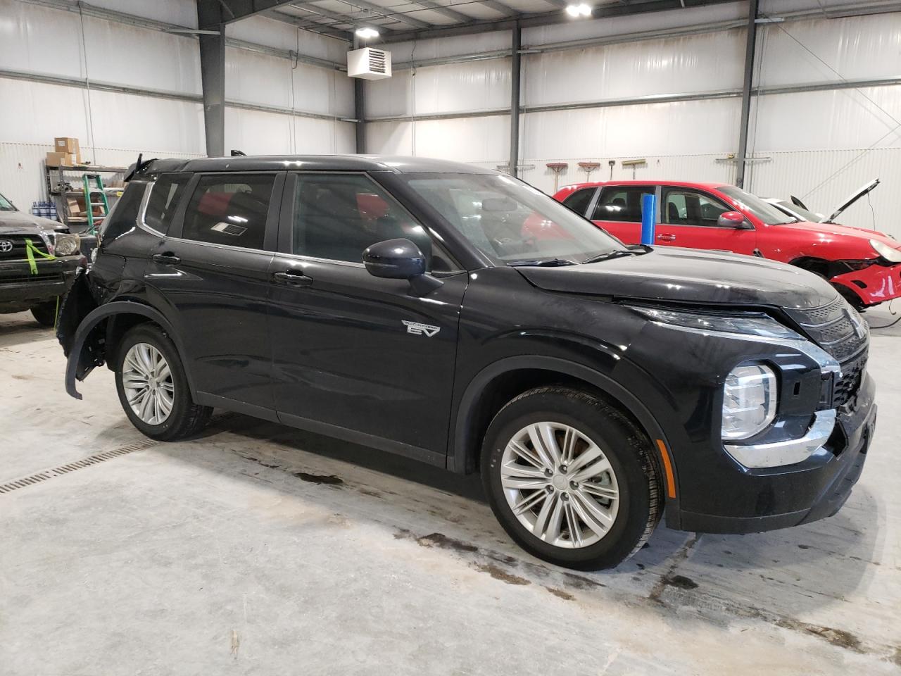 2024 Mitsubishi Outlander VIN JA4T5UA95RZ049863 Copart auction photo, all over / hail damage thumbnail 4