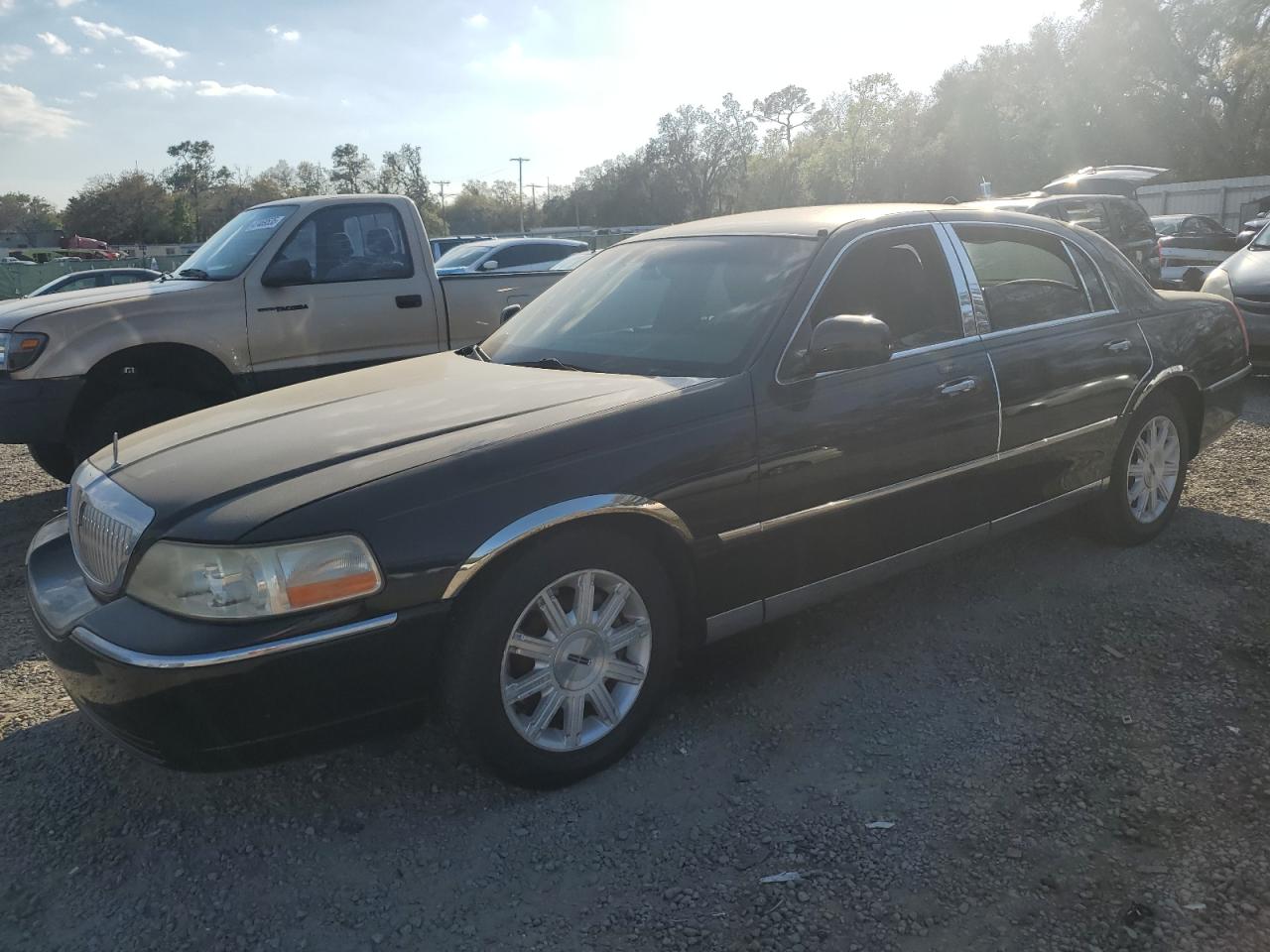 2011 Lincoln Town Car VIN 2LNBL8CV6BX756311