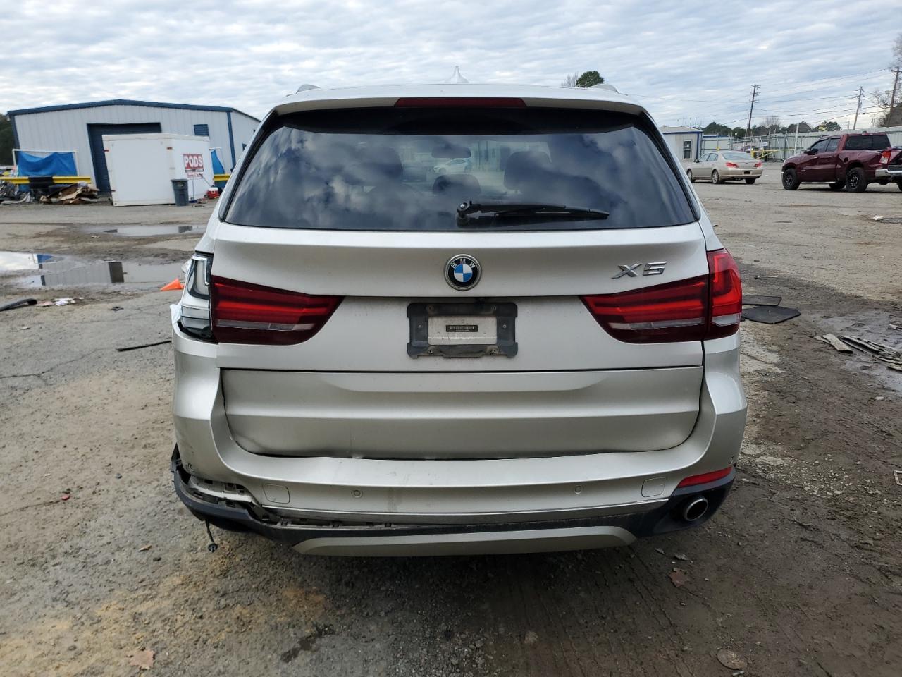 2015 BMW X5 VIN 5UXKS4C58F0J98268 Copart auction photo, rear end damage thumbnail 6