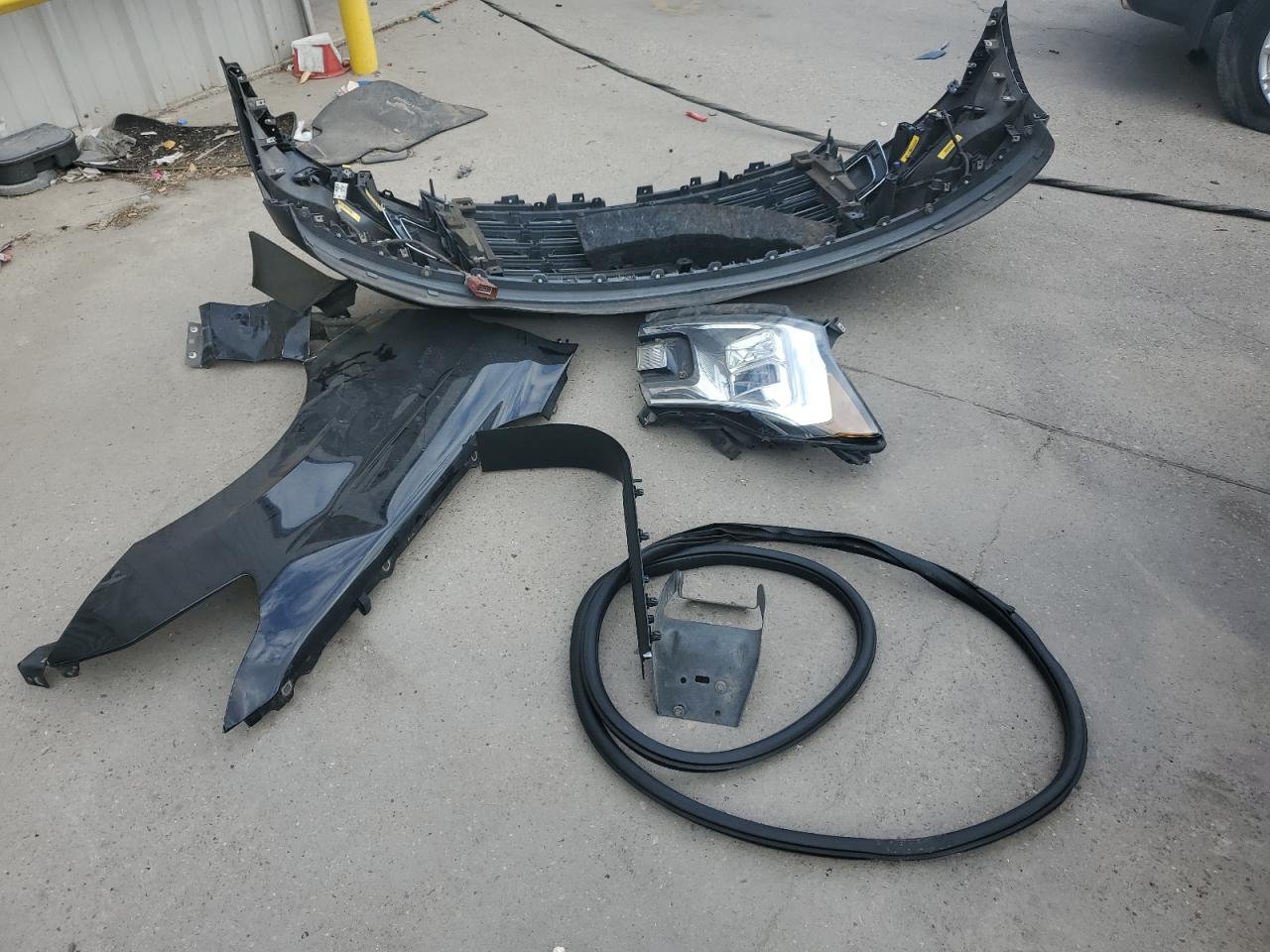 2019 Ford Expedition VIN 1FMJK1HT0KEA00875 Copart auction photo, front end / side damage thumbnail 13