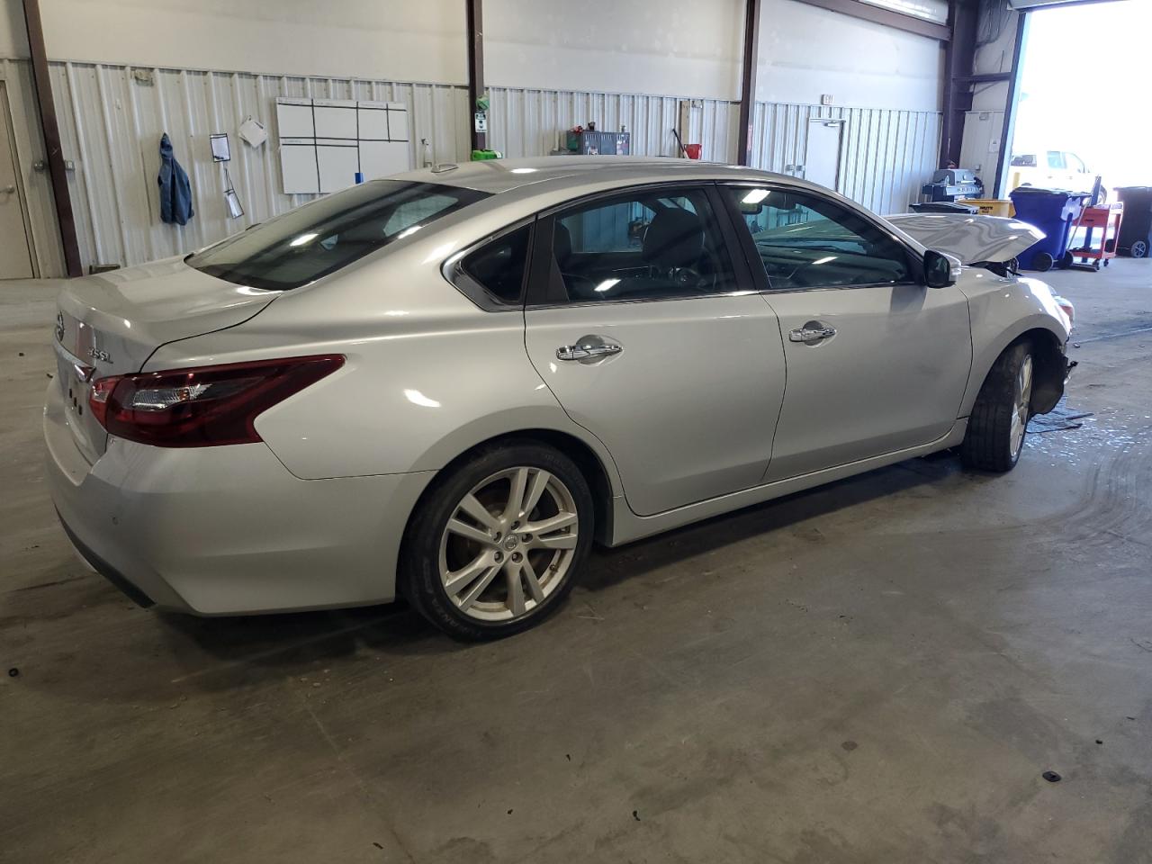 2016 Nissan Altima VIN 1N4BL3AP7GC109504 Copart auction photo, front end damage thumbnail 3