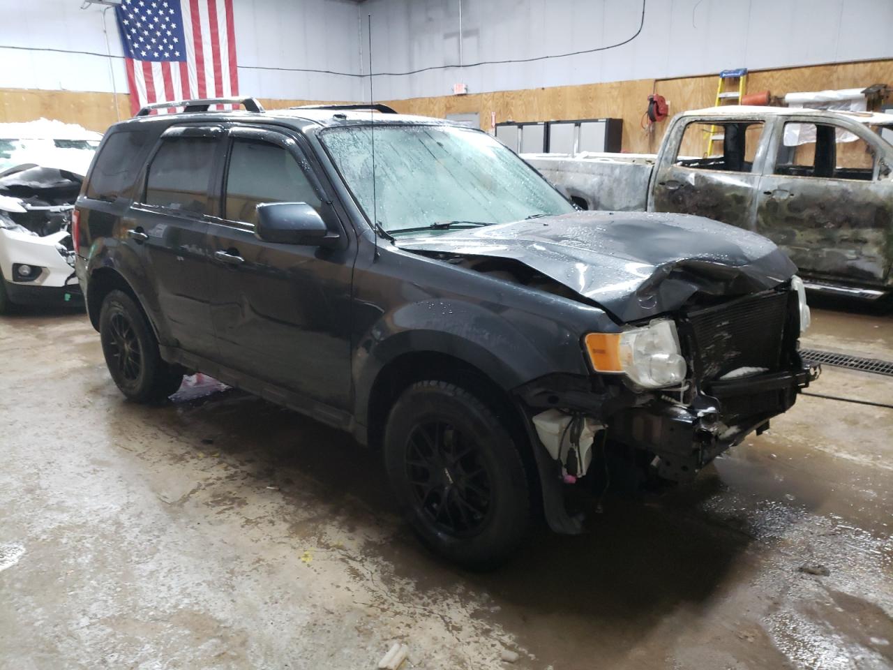 2009 Ford Escape VIN 1FMCU94G79KB38287 Copart auction photo, front end / minor dent/scratches damage thumbnail 4
