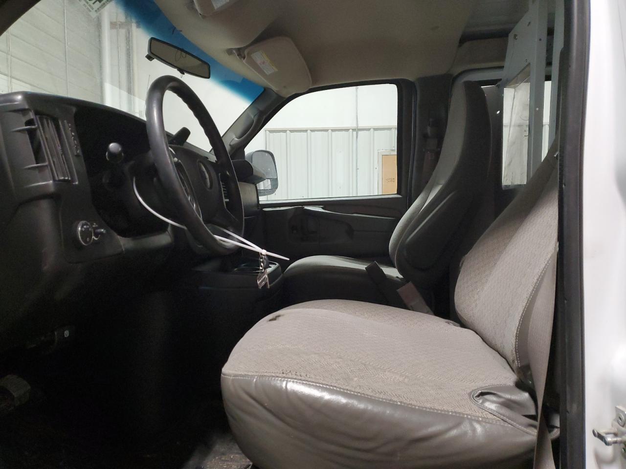 2015 Chevrolet Express VIN 1GCWGFCF4F1202948 Copart auction photo, front end damage thumbnail 7