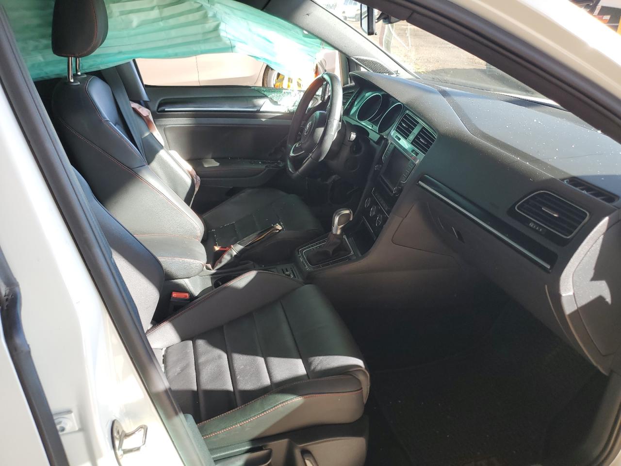 2017 Volkswagen GTI VIN 3VW447AUXHM052600 Copart auction photo, side / minor dent/scratches damage thumbnail 7
