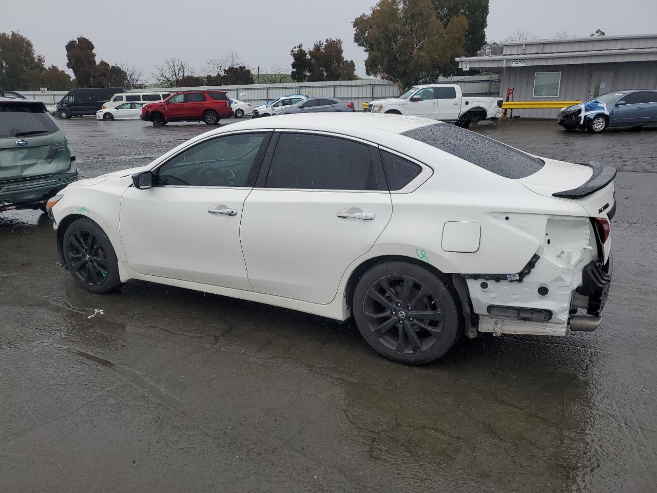 2018 Nissan Altima VIN 1N4AL3AP4JC165645 Copart auction photo, vandalism damage thumbnail 2