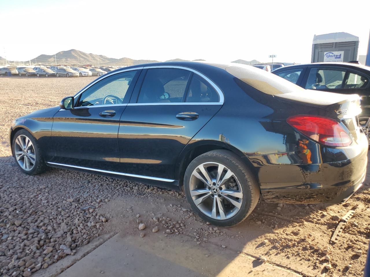 2017 Mercedes-Benz C-klasse VIN 55SWF4JB9HU212164 Copart auction photo, front end / side damage thumbnail 2