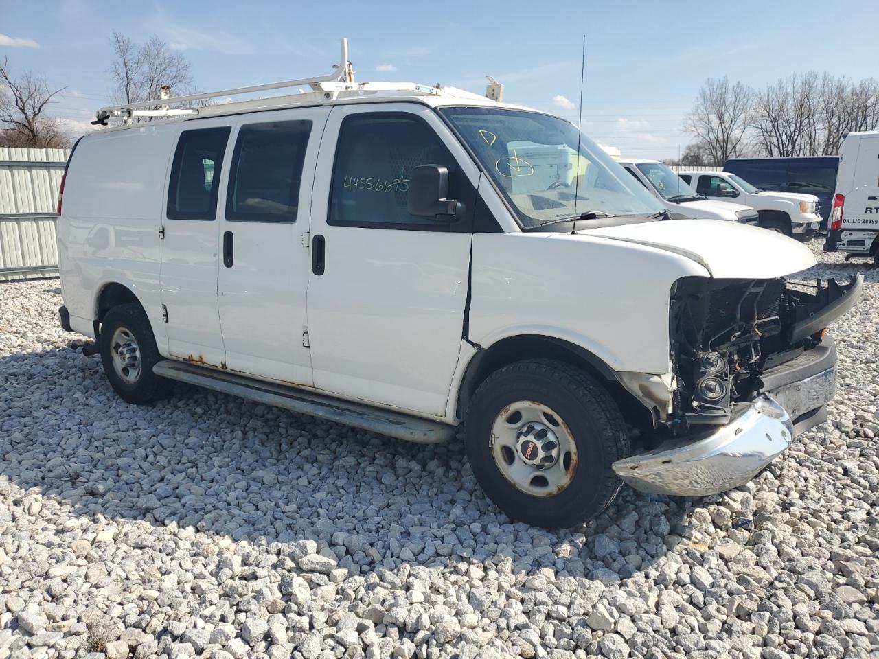 2014 GMC Savana VIN 1GTW7FCA3E1906030 Copart auction photo, front end / minor dent/scratches damage thumbnail 4