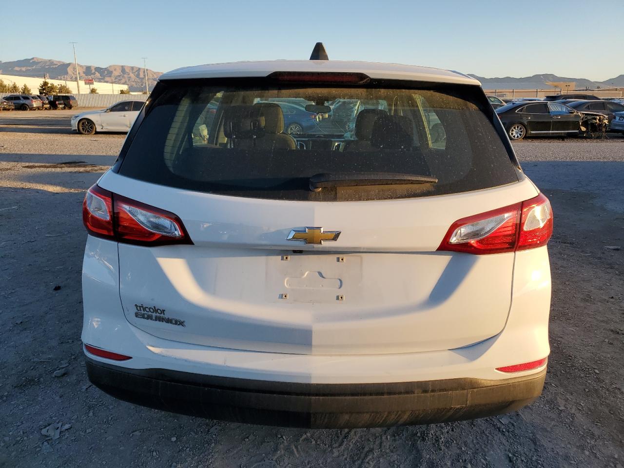 2019 Chevrolet Equinox VIN 2GNAXHEV7K6252896 Copart auction photo, front end damage thumbnail 6
