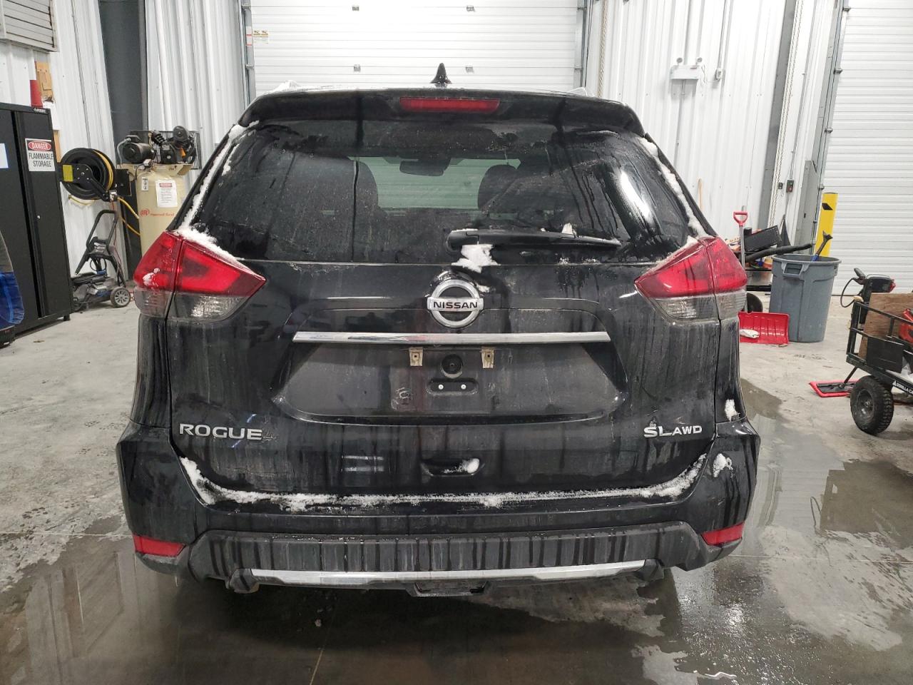 2017 Nissan Rogue VIN 5N1AT2MV3HC894448 Copart auction photo, front end / minor dent/scratches damage thumbnail 6