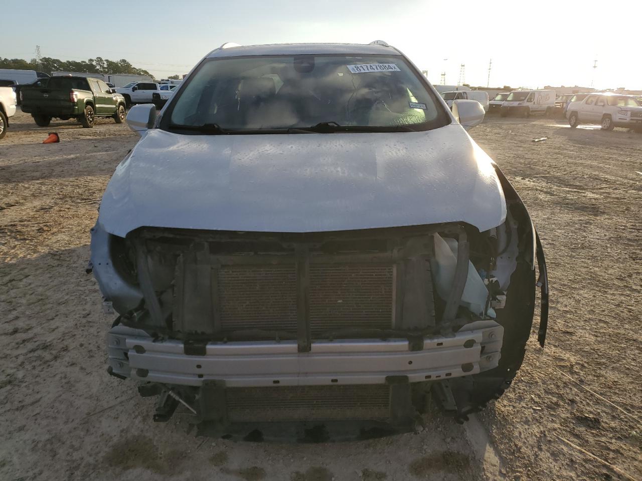 2017 Cadillac XT5 VIN 1GYKNBRSXHZ110694 Copart auction photo, all over damage thumbnail 5
