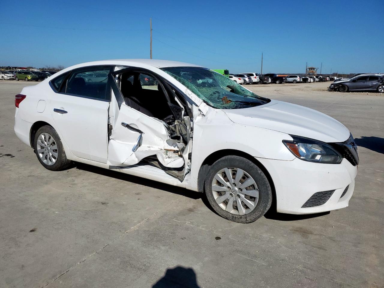 2017 Nissan Sentra VIN 3N1AB7AP3HY333123 Copart auction photo, side / front end damage thumbnail 4