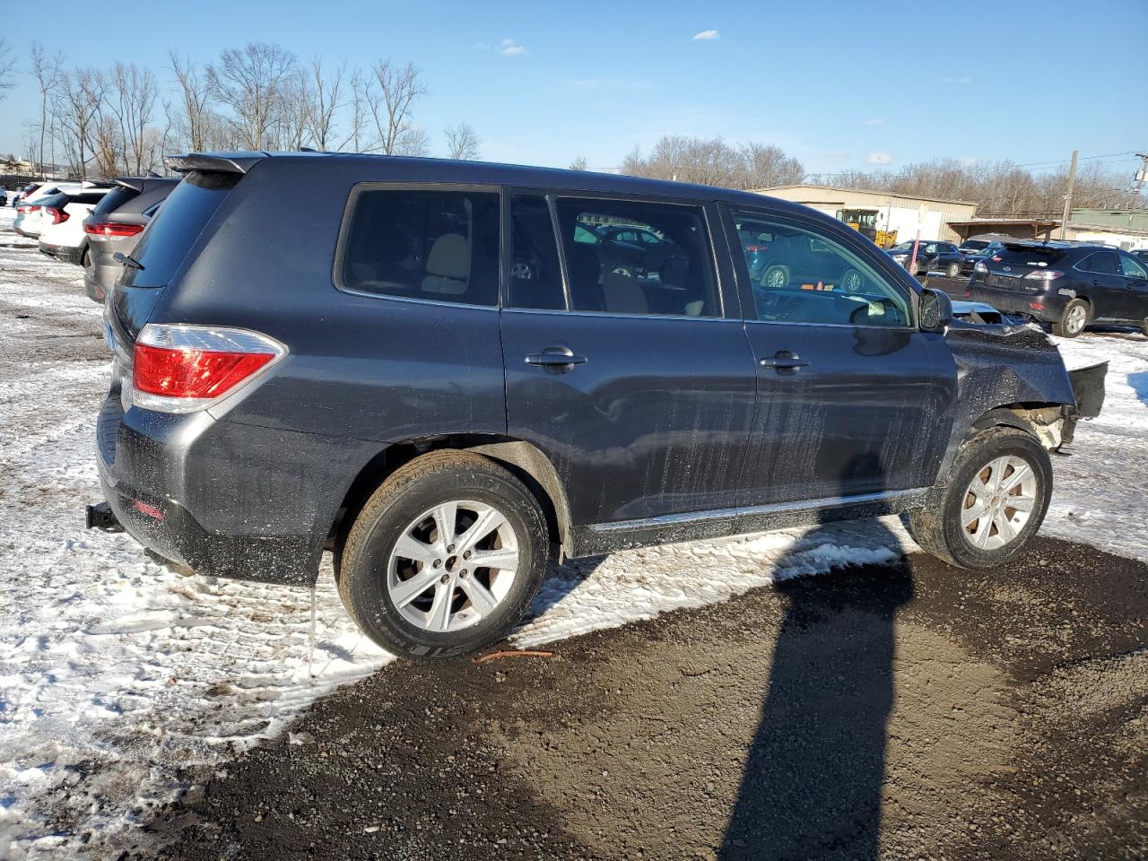 2012 Toyota Highlander VIN 5TDBK3EH5CS151369 Copart auction photo, front end damage thumbnail 3
