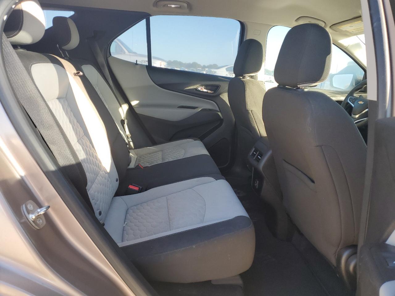 2019 Chevrolet Equinox VIN 2GNAXHEV4K6177686 Copart auction photo, front end damage thumbnail 11