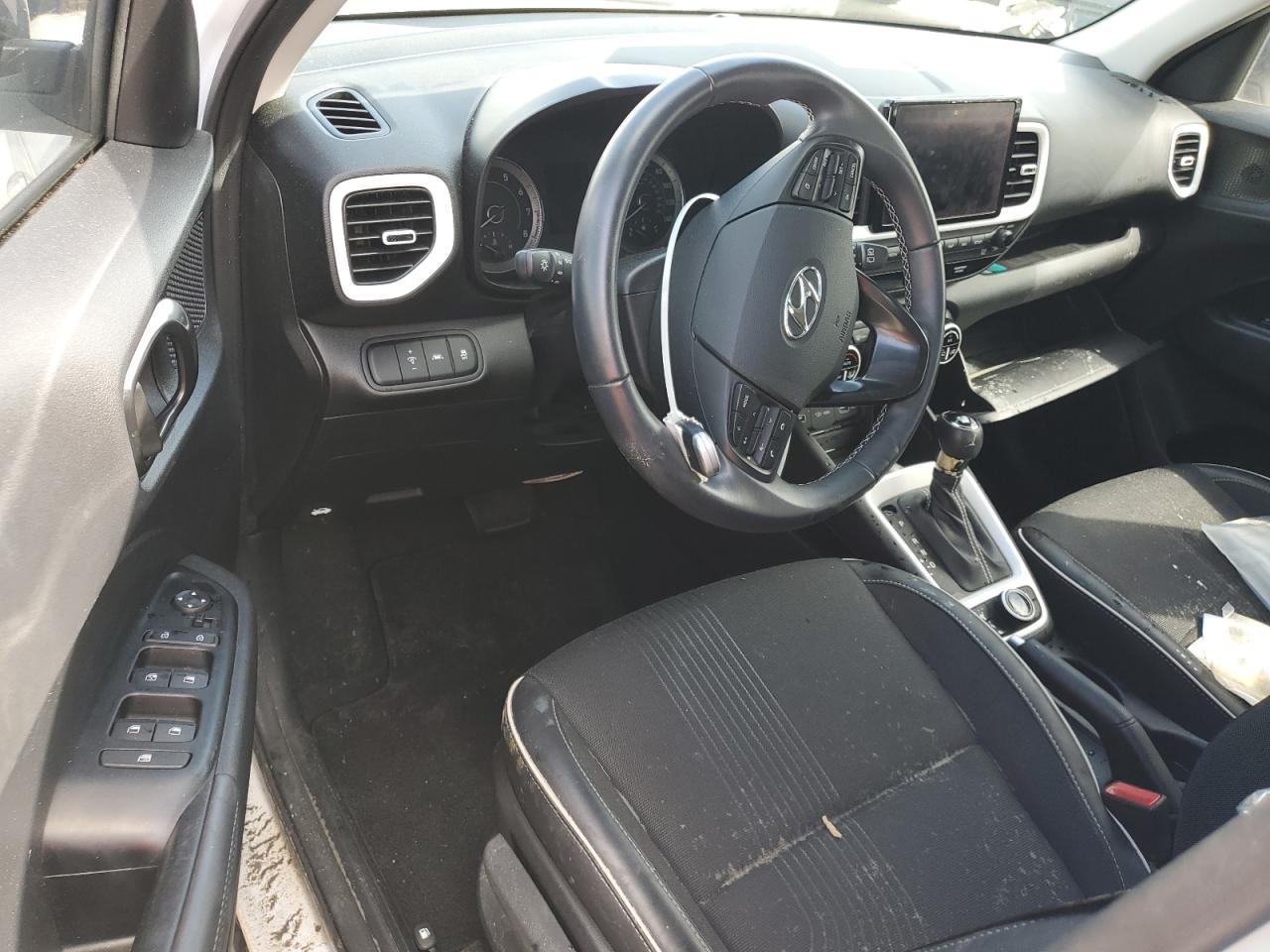 2022 Hyundai Venue VIN KMHRC8A35NU140255 Copart auction photo, water/flood damage thumbnail 8