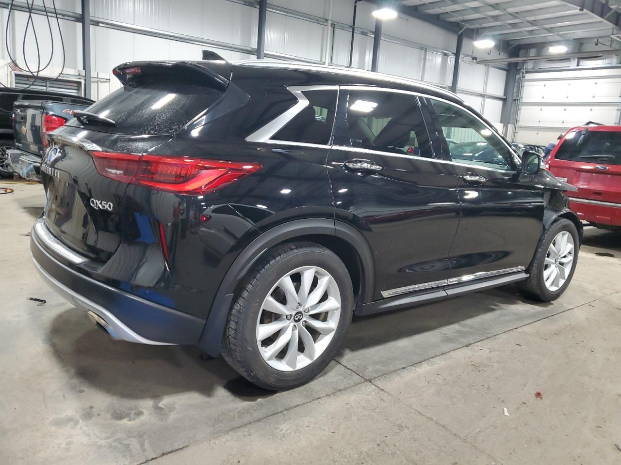 2019 Infiniti QX50 VIN 3PCAJ5M37KF100698 Copart auction photo, front end damage thumbnail 3