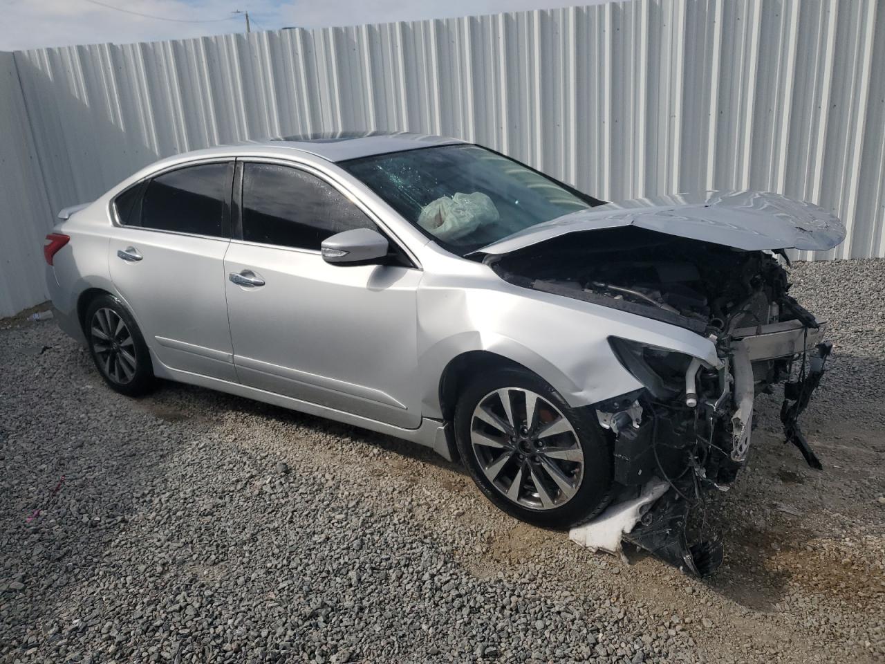 2017 Nissan Altima VIN 1N4AL3APXHC227477 Copart auction photo, front end / side damage thumbnail 4