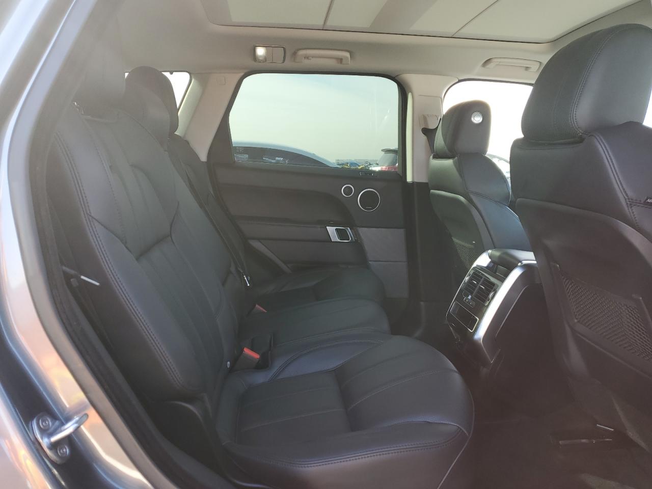 2016 Land Rover Range Rover VIN SALWR2VF5GA572493 Copart auction photo, minor dent/scratches damage thumbnail 11