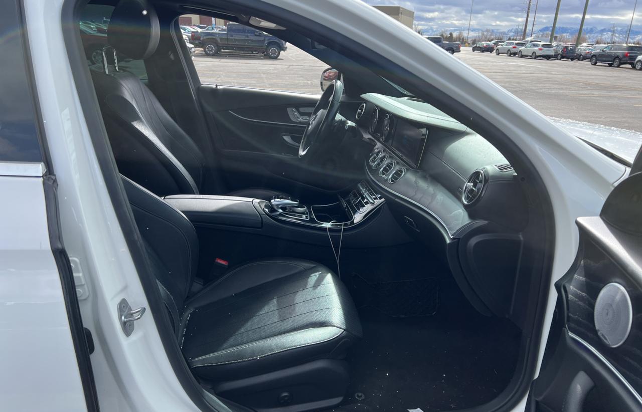 2017 Mercedes-Benz E-klasse VIN WDDZF4KB0HA212985 Copart auction photo, normal wear / minor dent/scratches damage thumbnail 5