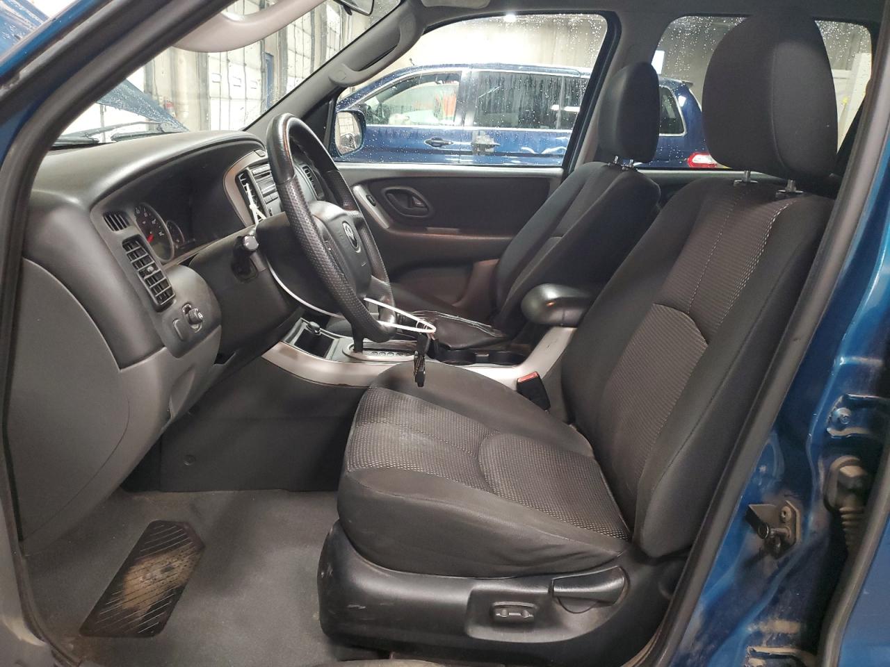 2005 Mazda Tribute VIN 4F2CZ94175KM05942 Copart auction photo, minor dent/scratches / undercarriage damage thumbnail 7