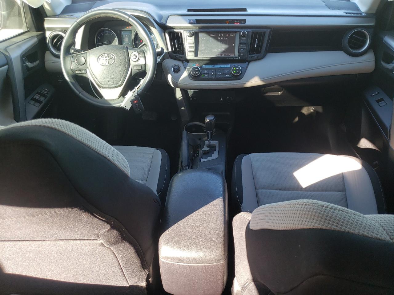2017 Toyota RAV 4 VIN 2T3WFREV3HW322186 Copart auction photo, front end / side damage thumbnail 8