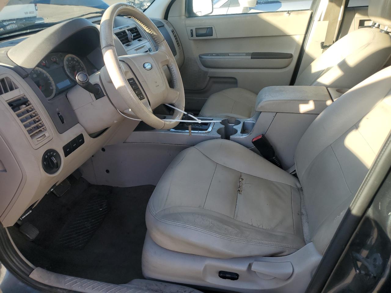 2008 Ford Escape VIN 1FMCU93Z68KC01946 Copart auction photo, rear end / front end damage thumbnail 7