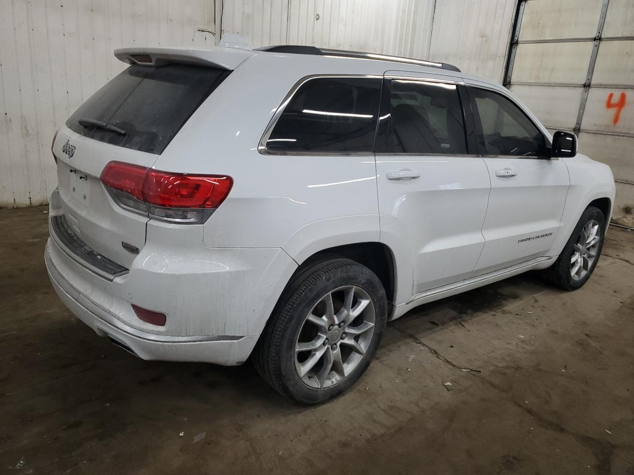 2016 Jeep Grand Cherokee VIN 1C4RJFJG8GC343912 Copart auction photo, front end / side damage thumbnail 3
