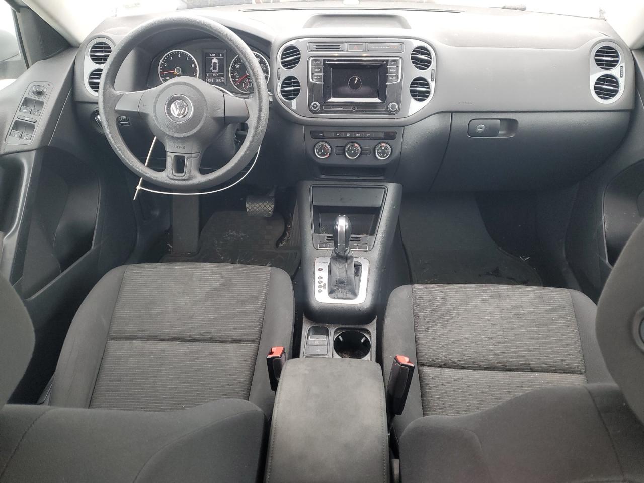 2017 Volkswagen Tiguan VIN WVGBV7AX9HK050518 Copart auction photo, front end damage thumbnail 8