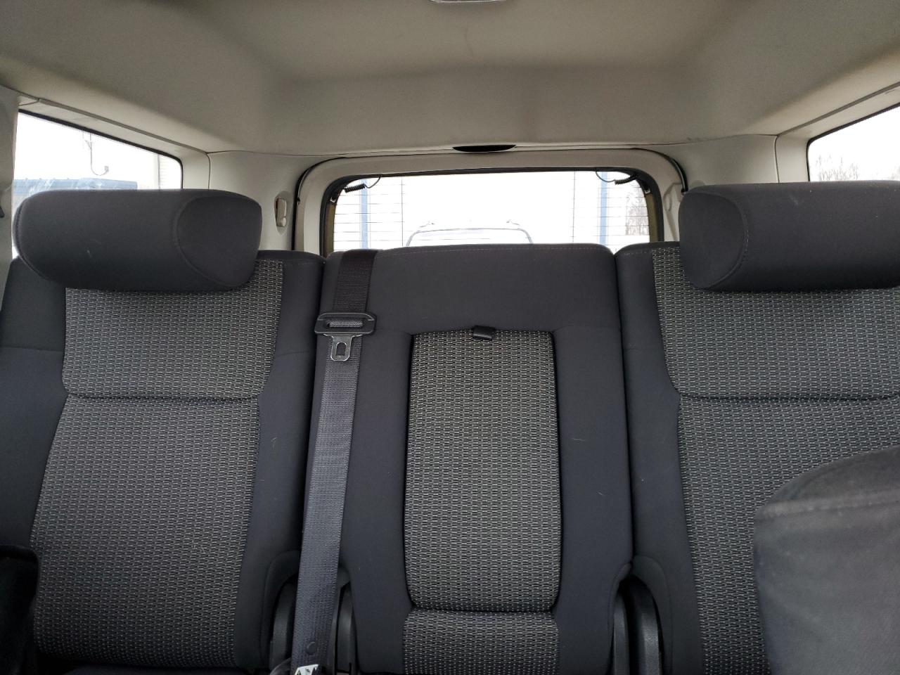 2010 Jeep Commander VIN 1J4RG4GK6AC156779 Copart auction photo, front end damage thumbnail 10