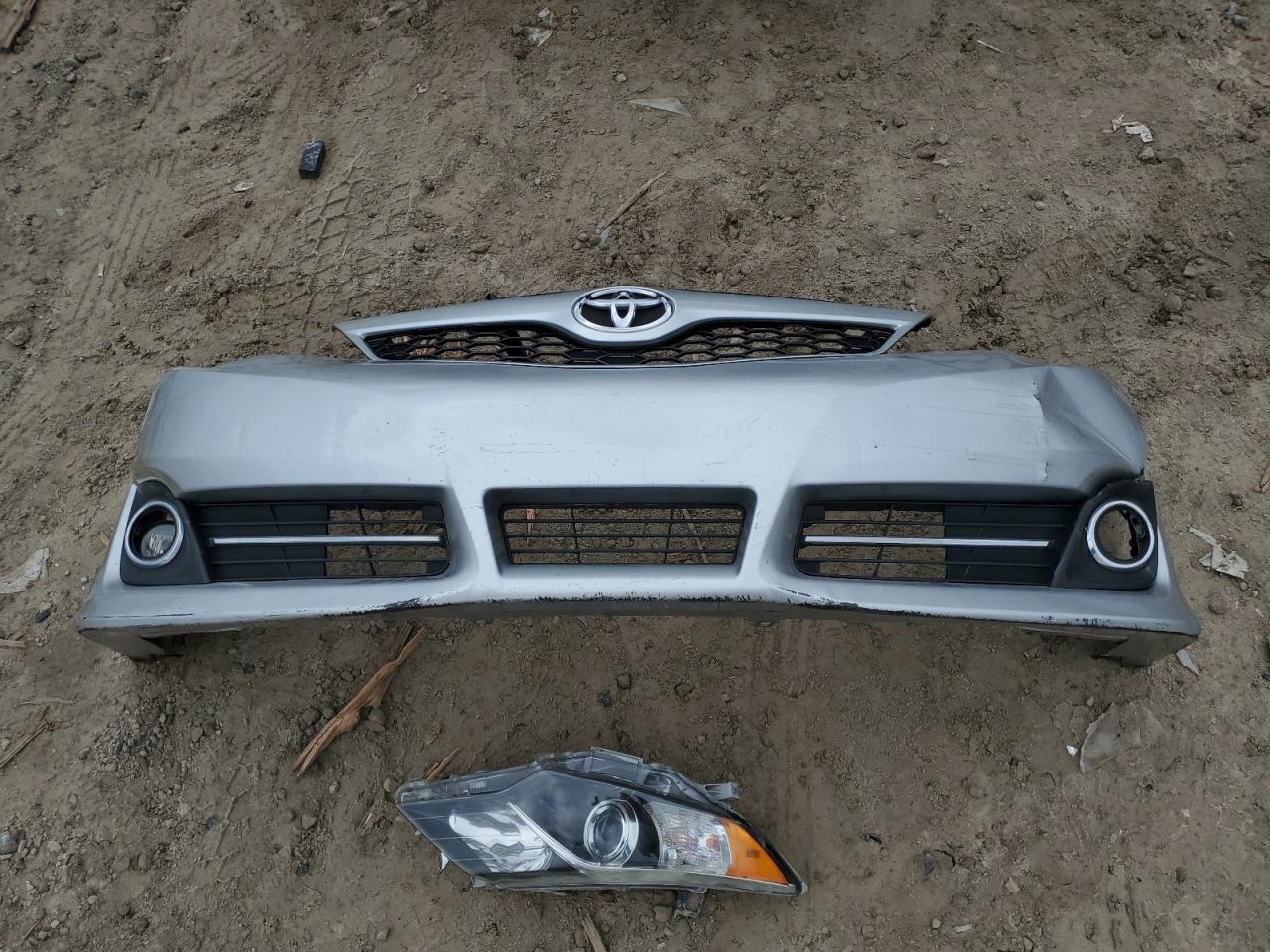 2014 Toyota Camry VIN 4T1BF1FK7EU335242 Copart auction photo, front end damage thumbnail 12