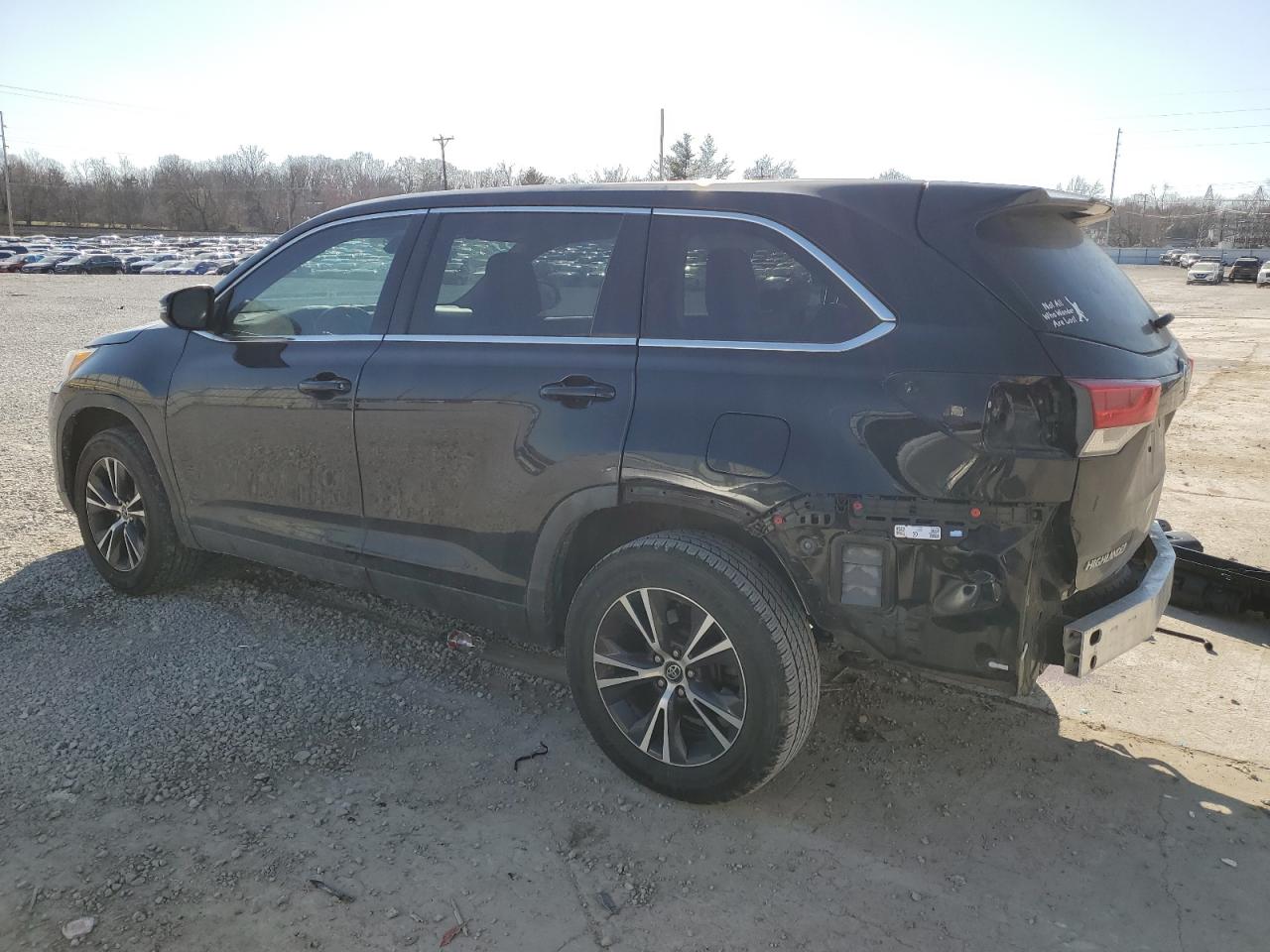 2019 Toyota Highlander VIN 5TDZARFH3KS049487 Copart auction photo, rear end damage thumbnail 2